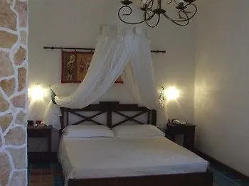 Luagos Club 3*