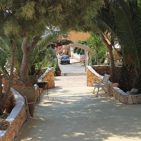 Luagos Club Hotel 3*